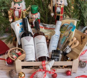 Wooden Crate with 2 Agiorgitiko Wines, EVOO, Deli & Accessories