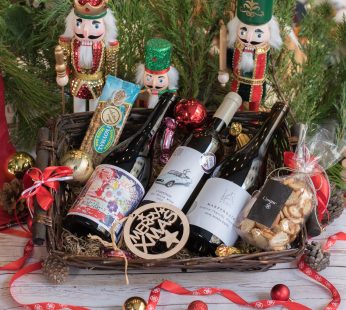 Straw Basket with 3 Wines